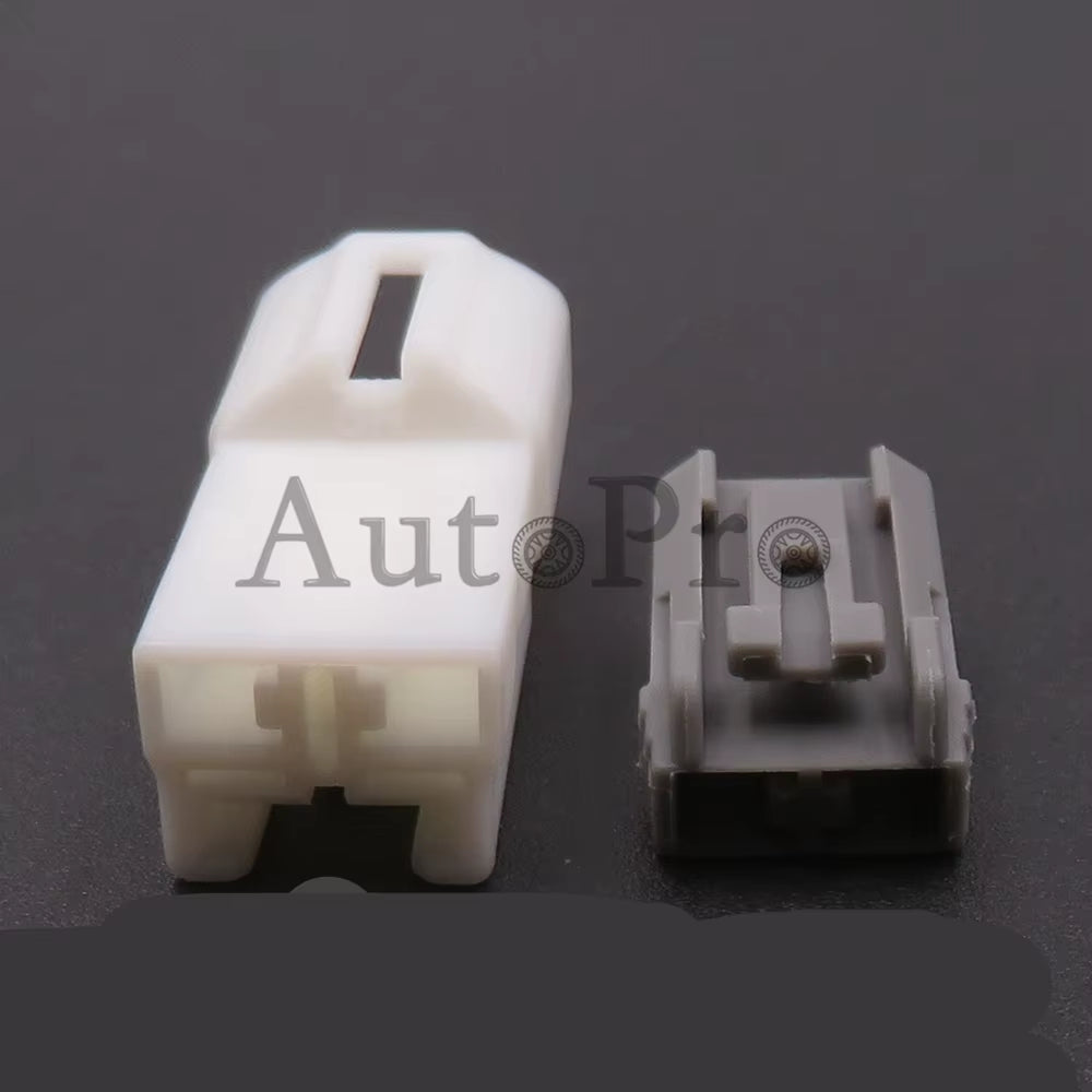 1 Set 2 Hole 7283-8123-40 AC Assembly Car High Brake Light Unsealed Socket Auto Male Female Docking Plug for Toyota MG610850-4