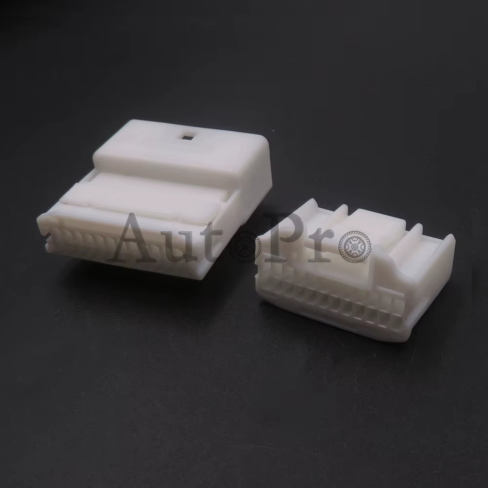 1 Set 24 Hole Auto Accessories 1473413-1 1318917-1 1376103-1 AC Assembly Rearview Mirror Electric Wire Socket Car Unseaed Plug