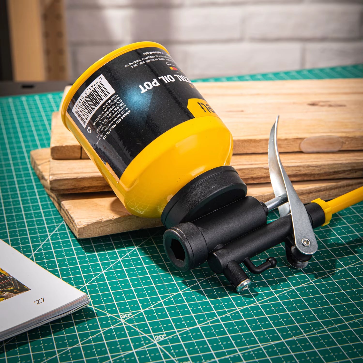 Oil Can Lubrication Metal High Pressure Pump Grease Guns Car Oil Pot Bottle Car Repair Tool 180Ml 220Ml 300Ml 450Ml