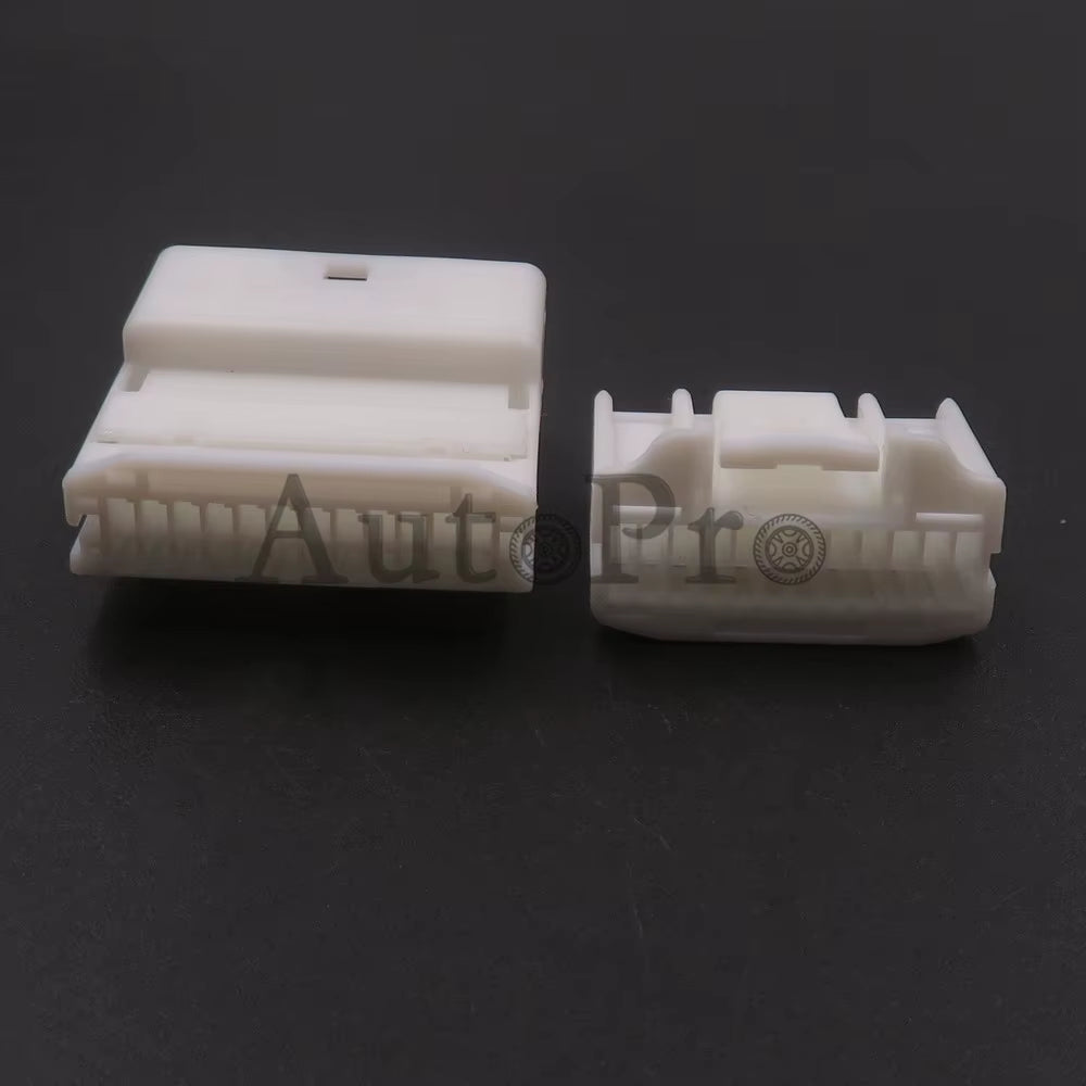 1 Set 24 Hole Auto Accessories 1473413-1 1318917-1 1376103-1 AC Assembly Rearview Mirror Electric Wire Socket Car Unseaed Plug