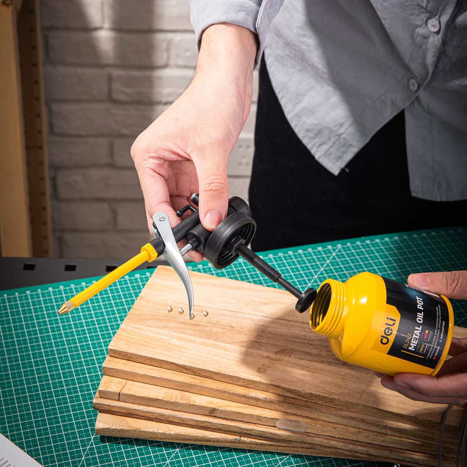 Oil Can Lubrication Metal High Pressure Pump Grease Guns Car Oil Pot Bottle Car Repair Tool 180Ml 220Ml 300Ml 450Ml